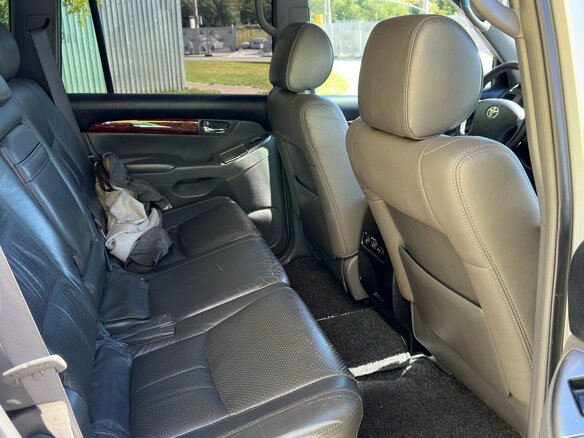 2005 Toyota Land Cruiser Prado 5-speed 120 Series, серебристый, 1900000 рублей - вид 21