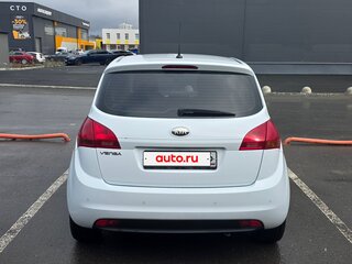 2013 Kia Venga I, белый, 840000 рублей, вид 4
