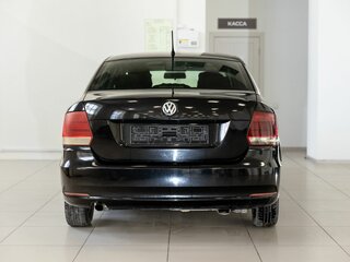 2016 Volkswagen Polo V Рестайлинг, чёрный, 700000 рублей, вид 5