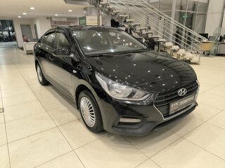 2017 Hyundai Solaris II, чёрный, 1380000 рублей, вид 3