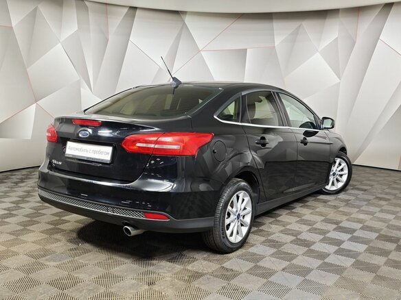 2018 Ford Focus III Рестайлинг, чёрный, 939000 рублей - вид 1