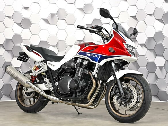 2014 Honda CB 1300, белый, 977000 рублей