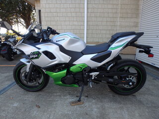 Kawasaki Ninja 7
