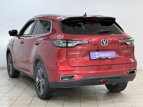 2024 Changan CS55 Plus II, красный, 2390000 рублей - вид 5