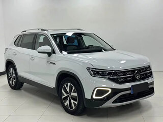 2023 Volkswagen Tayron I Рестайлинг, белый, 1850000 рублей, вид 2