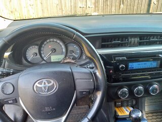 2015 Toyota Corolla XI (E160, E170, E180), серый, 930000 рублей, вид 5