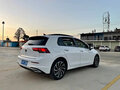 2023 Volkswagen Golf VIII, белый, 1780000 рублей - вид 3