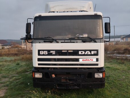 1990 DAF 95, белый, 700000 рублей, вид 1