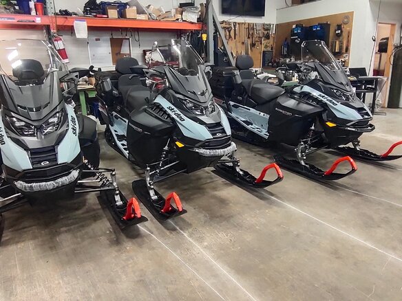 2026 BRP Ski-Doo Expedition 900, чёрный, 3099000 рублей - вид 6