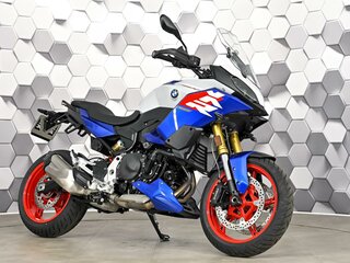 2025 BMW F 900 XR, белый, 1399000 рублей, вид 1