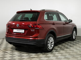2017 Volkswagen Tiguan II, красный, 2250700 рублей, вид 5