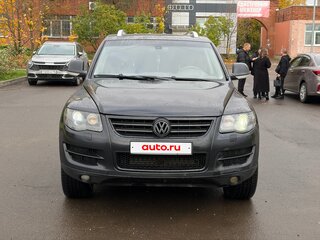 2008 Volkswagen Touareg I Рестайлинг, чёрный, 895000 рублей, вид 2