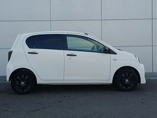 2015 Toyota Pixis Epoch I, белый, 650000 рублей, вид 4