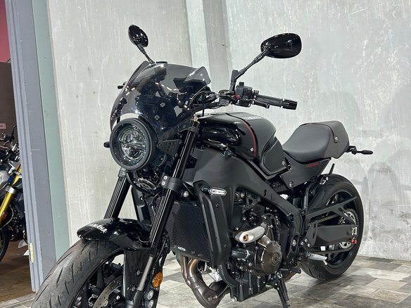 2023 Yamaha XSR900, чёрный, 1065000 рублей - вид 5