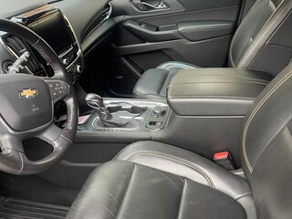 2021 Chevrolet Traverse II, серый, 3400000 рублей, вид 5