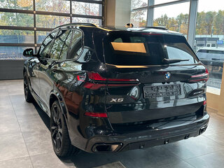 2024 BMW X5 40d IV (G05/G18) Рестайлинг, чёрный, 12990000 рублей, вид 4