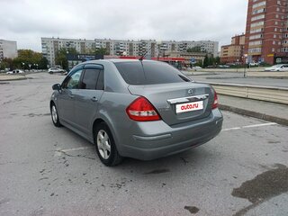2010 Nissan Tiida I Рестайлинг, серый, 715000 рублей, вид 4