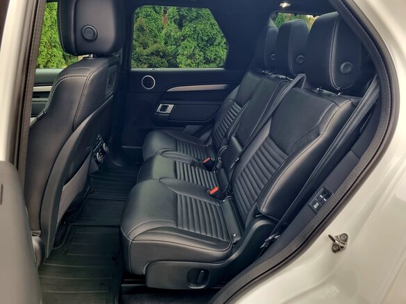 2024 Land Rover Discovery P300 V Рестайлинг, белый, 6390000 рублей - вид 37