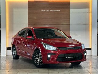 2020 Kia Rio IV, красный, 1549990 рублей, вид 3