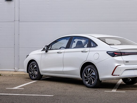 2025 BAIC U5 Plus, белый, 2448000 рублей - вид 7