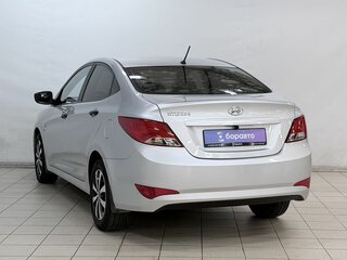 2014 Hyundai Solaris I Рестайлинг, серебристый, 999000 рублей, вид 5