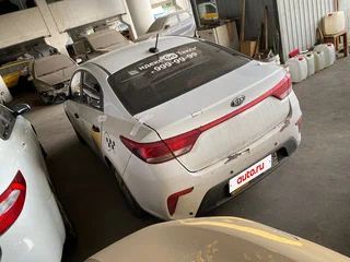 2018 Kia Rio IV, белый, 474100 рублей, вид 3