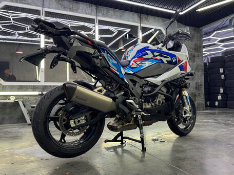 2021 BMW S 1000 XR, белый, 1899000 рублей, вид 4