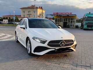 2023 Mercedes-Benz A-Класс 180 Long IV (W177) Рестайлинг, белый, 1975000 рублей, вид 3