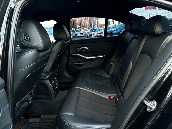 2020 BMW 3 серии 320i xDrive VII (G2x), чёрный, 2798500 рублей - вид 10