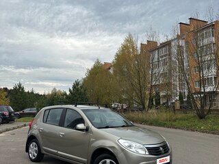 2010 Renault Sandero I, бежевый, 600000 рублей, вид 3