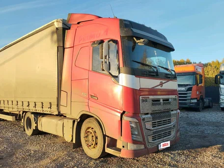 2016 Volvo FH, красный, 5791000 рублей, вид 2