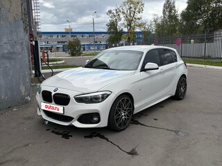 2019 BMW 1 серии 118i II (F20/F21) Рестайлинг 2, белый, 1550000 рублей, вид 2