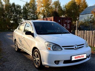 2003 Toyota Platz, белый, 630000 рублей, вид 2