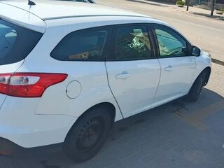 2014 Ford Focus III, белый, 830000 рублей, вид 5