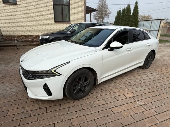 2020 Kia K5 III, белый