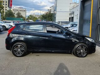 2013 Hyundai Solaris I, чёрный, 750000 рублей, вид 4