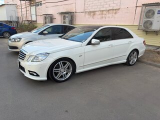2011 Mercedes-Benz E-Класс 250 5G-Tronic IV (W212, S212, C207), белый, 2000000 рублей, вид 5