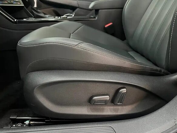 2023 Volkswagen Passat B8 Рестайлинг, чёрный, 1550333 рублей - вид 12