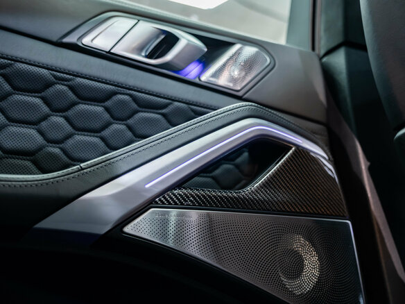 2023 BMW X6 M Competition III (F96) Рестайлинг, чёрный, 12790000 рублей - вид 36