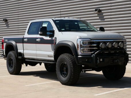 2025 Ford F-250, серебристый, 15980000 рублей, вид 1