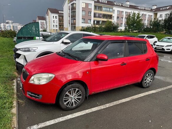 2009 Skoda Fabia II, красный, 320000 рублей - вид 3