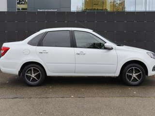 2022 Lada (ВАЗ) Granta I Рестайлинг, белый, 760000 рублей, вид 4