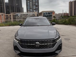 2023 Volkswagen Lavida III Рестайлинг, серый, 1450000 рублей, вид 2