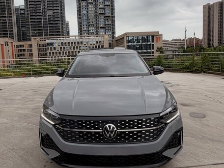2023 Volkswagen Lavida III Рестайлинг, серый, 1450000 рублей, вид 2