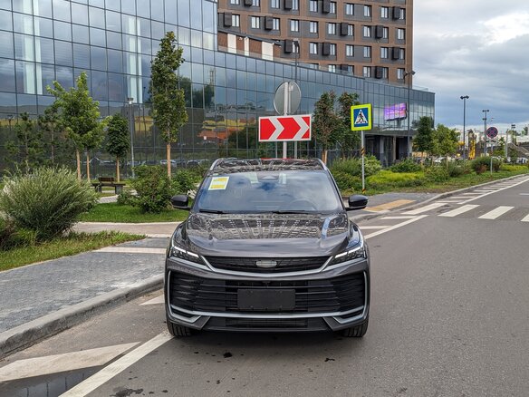 2026 Geely Coolray (Binyue L) I Рестайлинг 2, серый, 2700000 рублей - вид 2
