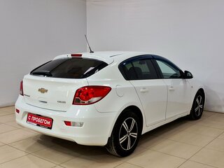 2012 Chevrolet Cruze I, белый, 595000 рублей, вид 4