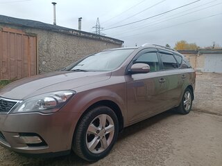 2010 Kia Ceed I, бежевый, 780000 рублей, вид 1