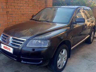 2006 Volkswagen Touareg I, чёрный, 560000 рублей, вид 1