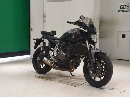 2016 Yamaha MT-07 (FZ-07), серый, 715000 рублей, вид 3