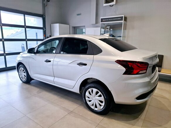2026 Lada (ВАЗ) Iskra, серебристый, 1512000 рублей - вид 1
